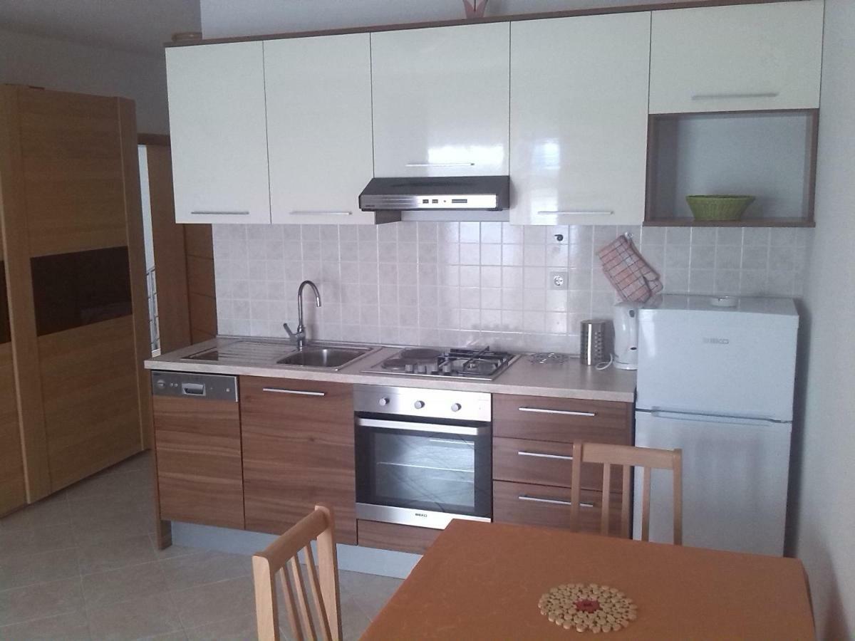 Apartmani Luna Новалья Экстерьер фото