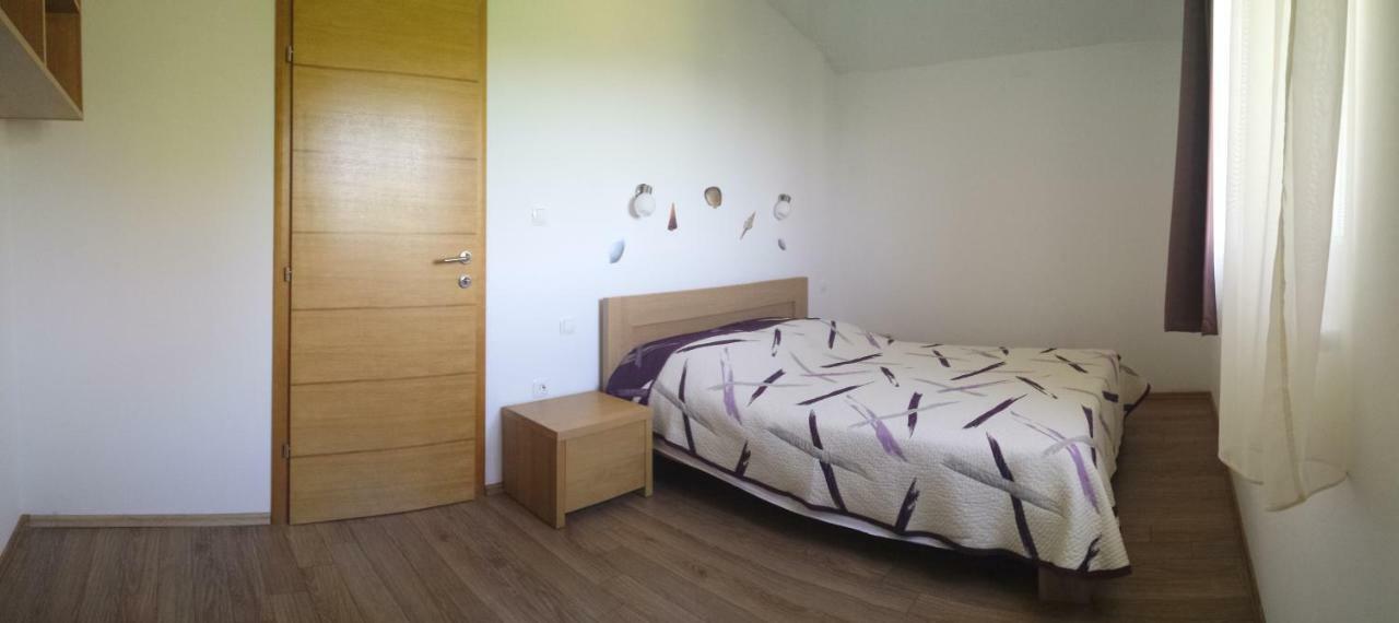 Apartmani Luna Новалья Экстерьер фото